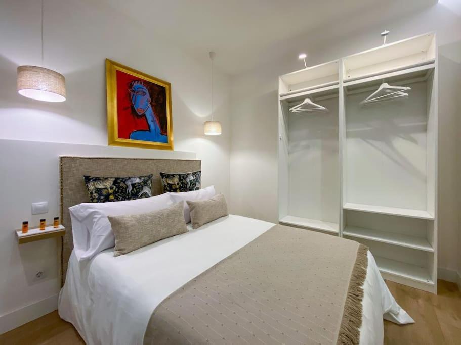 New Lavapies Spacious Flat, 2 Bedrooms And 2 Balconies มาดริด ภายนอก รูปภาพ